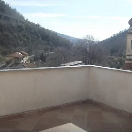Casa In Tipico Borgo Ligure
