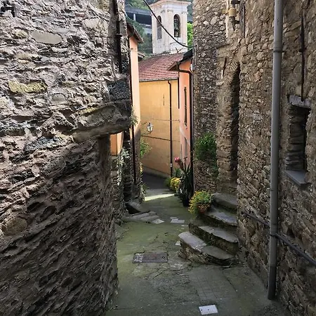 Apartment Casa In Tipico Borgo Ligure